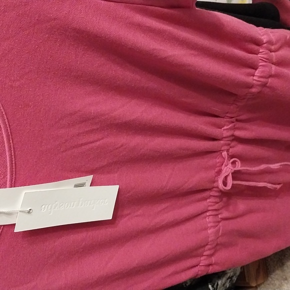 NWT Adyson Parker Hot Pink short sleeve Dress with drawstring waist size M - Picture 4 of 4
